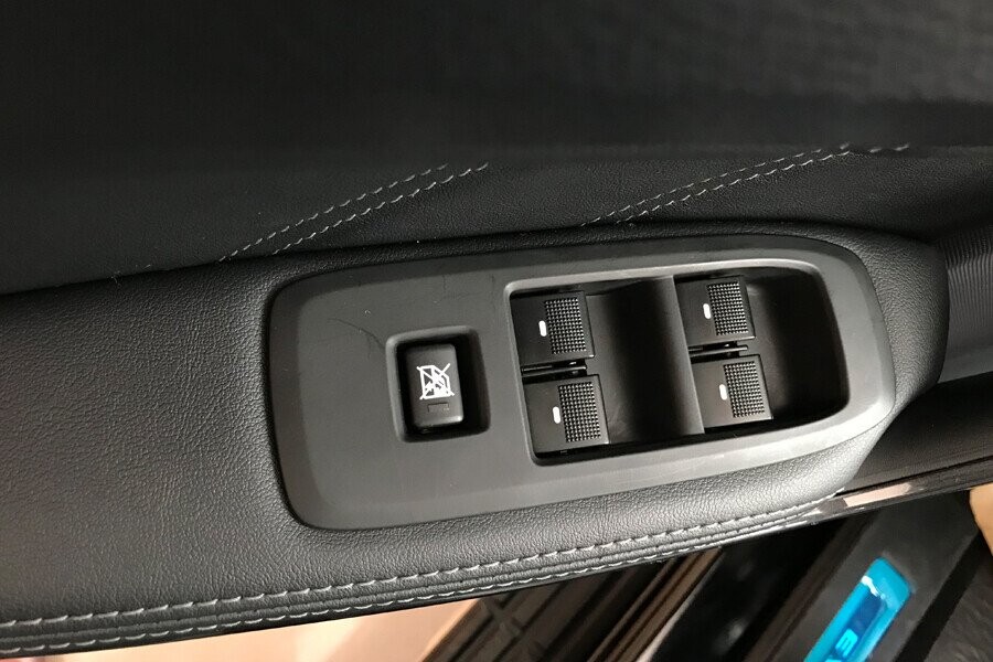 Nội thất Ford Everest Titanium 2.0L AT 4WD - Hình 10