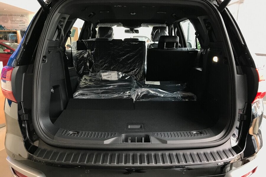Nội thất Ford Everest Titanium 2.0L AT 4WD - Hình 14